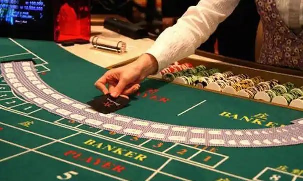 sstoto BandarQ game interface showing dealer and player hands